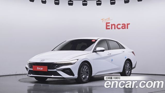 Hyundai AVANTE 2024 — photo 1