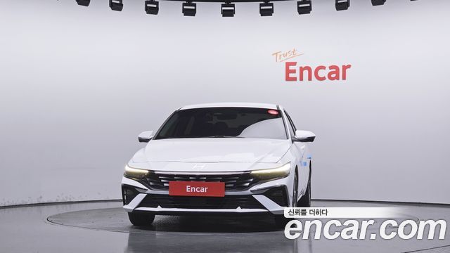 Hyundai AVANTE 2024 — photo 3