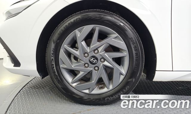 Hyundai AVANTE 2024 — photo 5