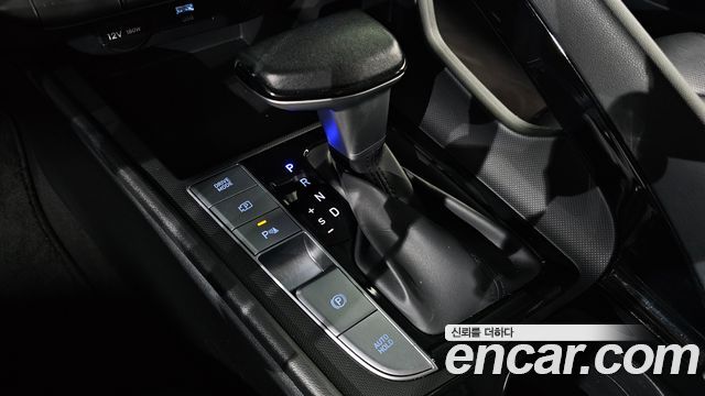 Hyundai AVANTE 2024 — photo 12