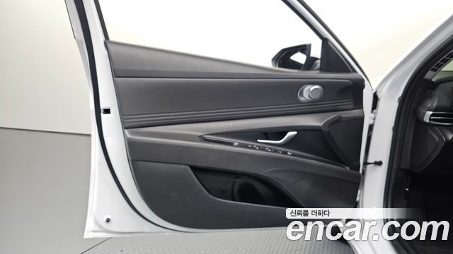 Hyundai AVANTE 2024 — photo 14