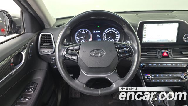 Hyundai Grandeur 2018 — photo 13