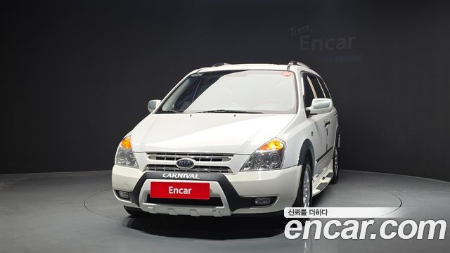 Kia Canival 2010 — photo 3