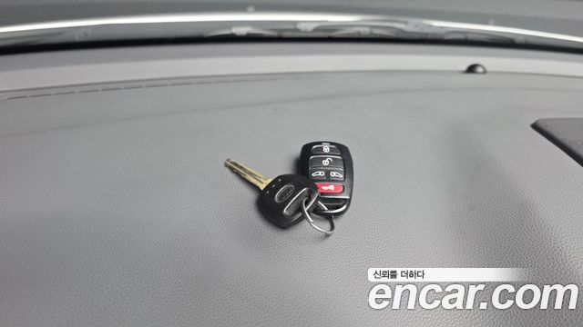 Kia Canival 2010 — photo 20