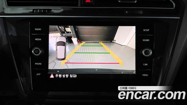 Volkswagen Tiguan 2018 — photo 15