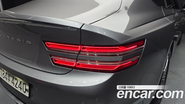 Genesis G80 2021 — photo 9