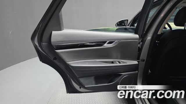 Genesis G80 2021 — photo 15