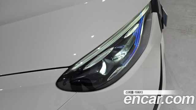 Mercedes-Benz GLC-Class 2026 — photo 12