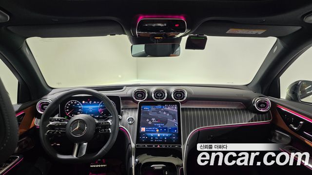 Mercedes-Benz GLC-Class 2026 — photo 17