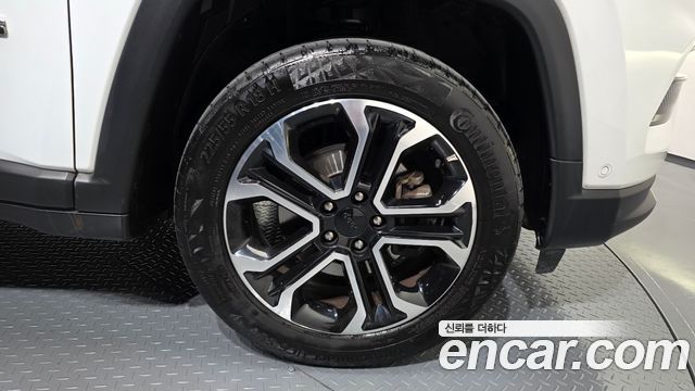 Jeep Compass 2022 — photo 7