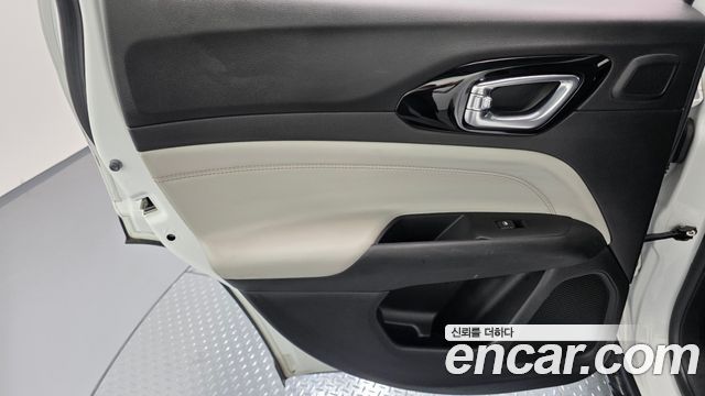 Jeep Compass 2022 — photo 15