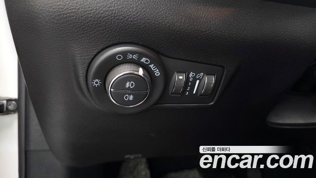 Jeep Compass 2022 — photo 30