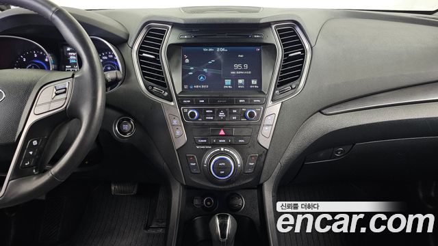 Hyundai Santafe 2015 — photo 16