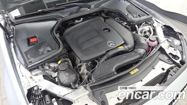 Mercedes-Benz E-Class 2022 — photo 6