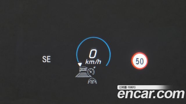 Mercedes-Benz E-Class 2022 — photo 17