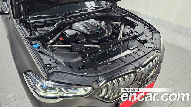 BMW X6 2021 — photo 6