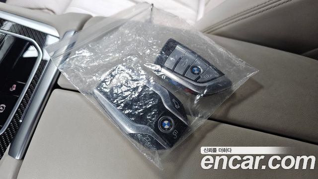 BMW X6 2021 — photo 21