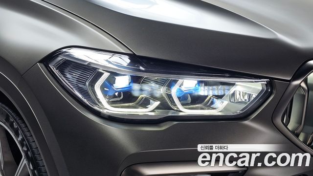 BMW X6 2021 — photo 8
