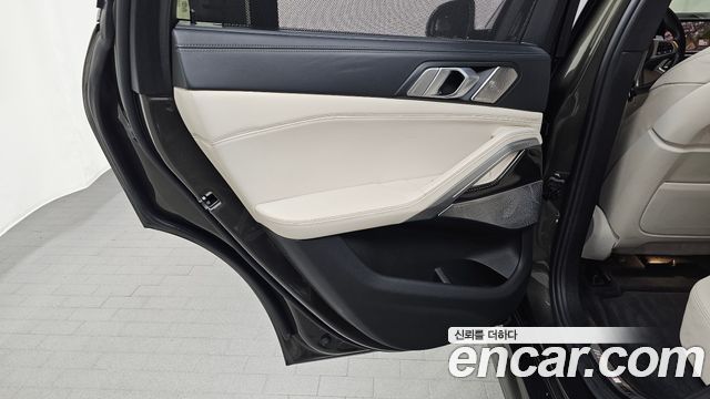 BMW X6 2021 — photo 15