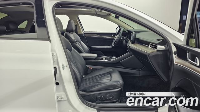 Kia K5 2023 — photo 11
