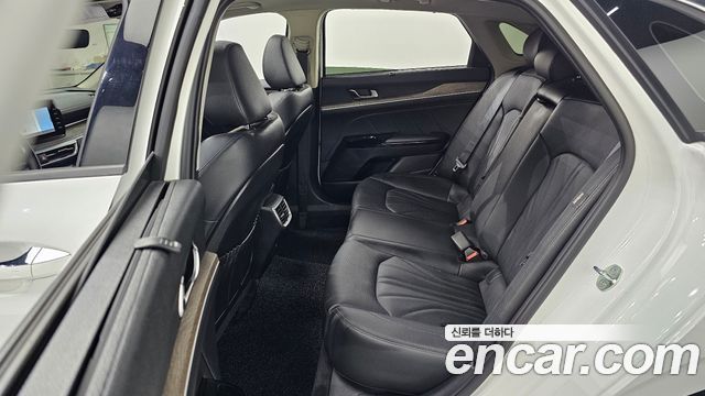 Kia K5 2023 — photo 12
