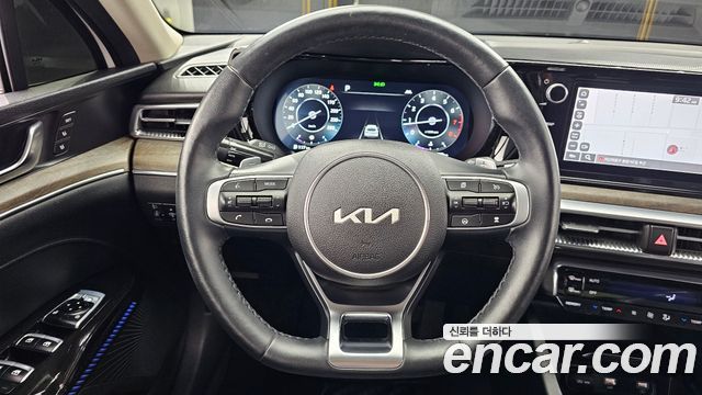 Kia K5 2023 — photo 13