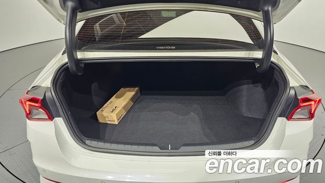 Kia K5 2023 — photo 20