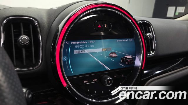 Mini Countryman 2021 — photo 22