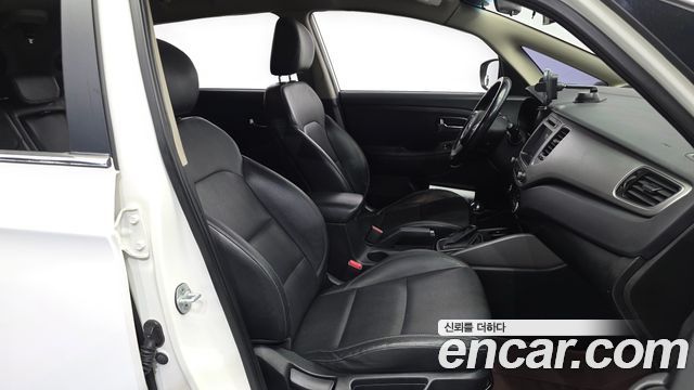 Kia Carens 2017 — photo 12