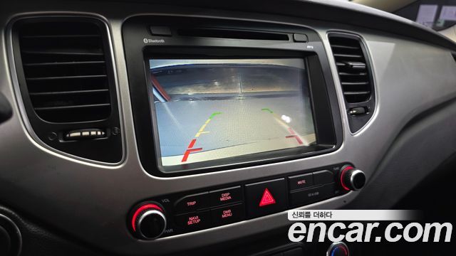 Kia Carens 2017 — photo 15