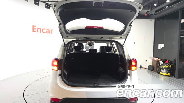 Kia Carens 2017 — photo 20