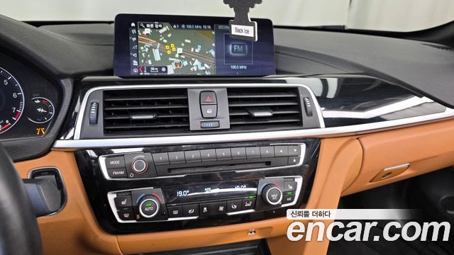 BMW 4-Series 2018 — photo 14