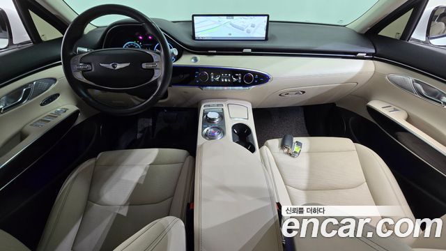 Genesis GV70 2023 — photo 10