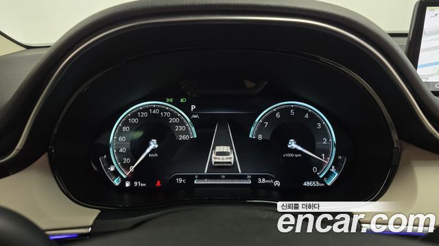 Genesis GV70 2023 — photo 11