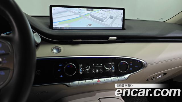 Genesis GV70 2023 — photo 18