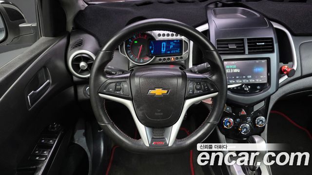 Chevrolet Korea Aveo 2014 — photo 13