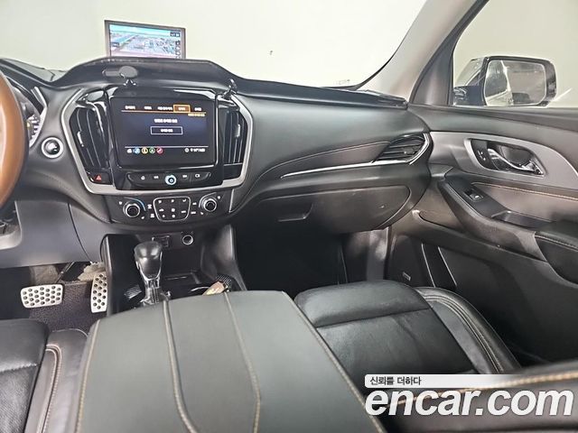 Chevrolet Korea Traverse 2021 — photo 10