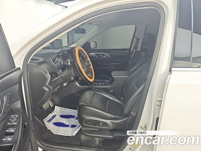 Chevrolet Korea Traverse 2021 — photo 11