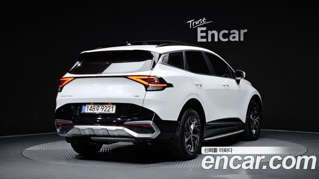 Kia Sportage 2023 — photo 2