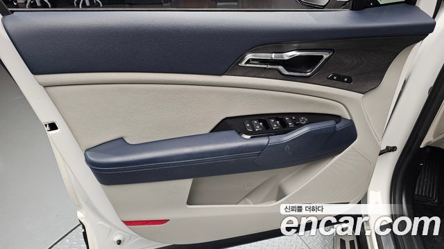 Kia Sportage 2023 — photo 14