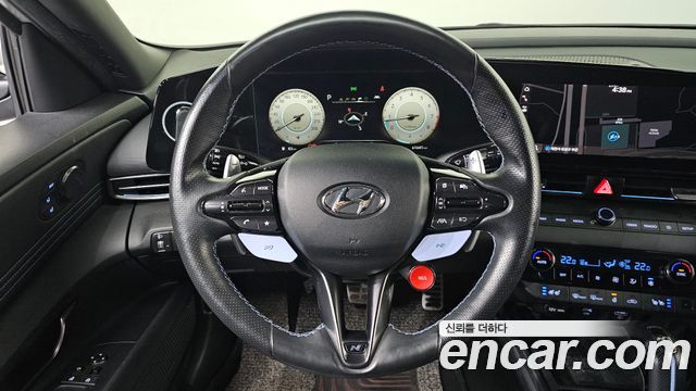 Hyundai AVANTE 2022 — photo 14