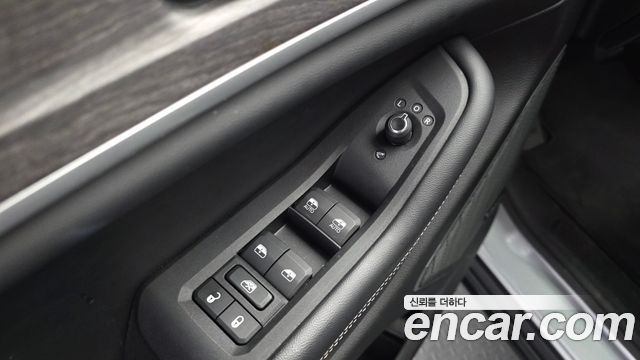 Jeep Cherokee 2023 — photo 33