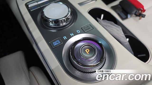 Genesis GV70 2022 — photo 12