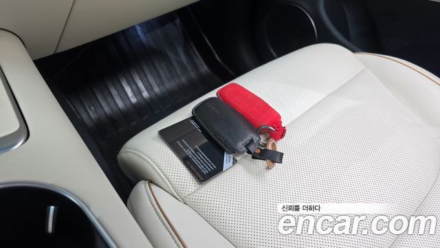 Genesis GV70 2022 — photo 23
