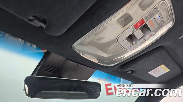 Genesis GV70 2022 — photo 27