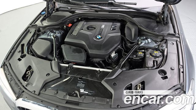 BMW 5-Series 2018 — photo 6