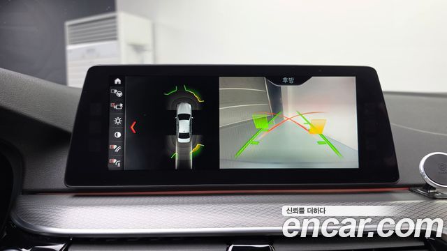 BMW 5-Series 2018 — photo 21