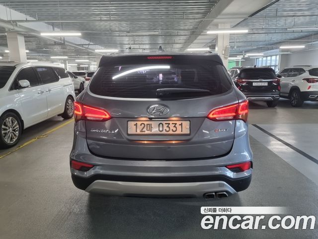 Hyundai Santafe 2016 — photo 3
