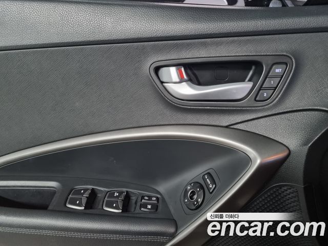 Hyundai Santafe 2016 — photo 14