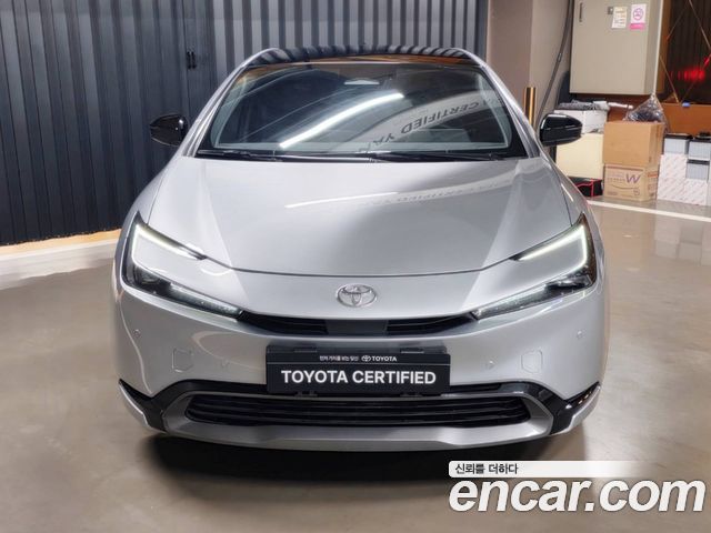 Toyota Prius 2025 — photo 2
